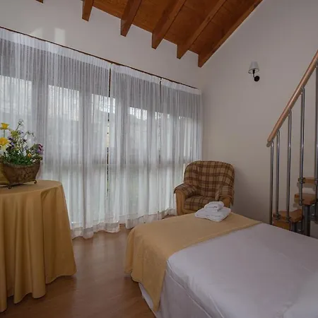 El Cuatro. Calle La Pasera Feriehus